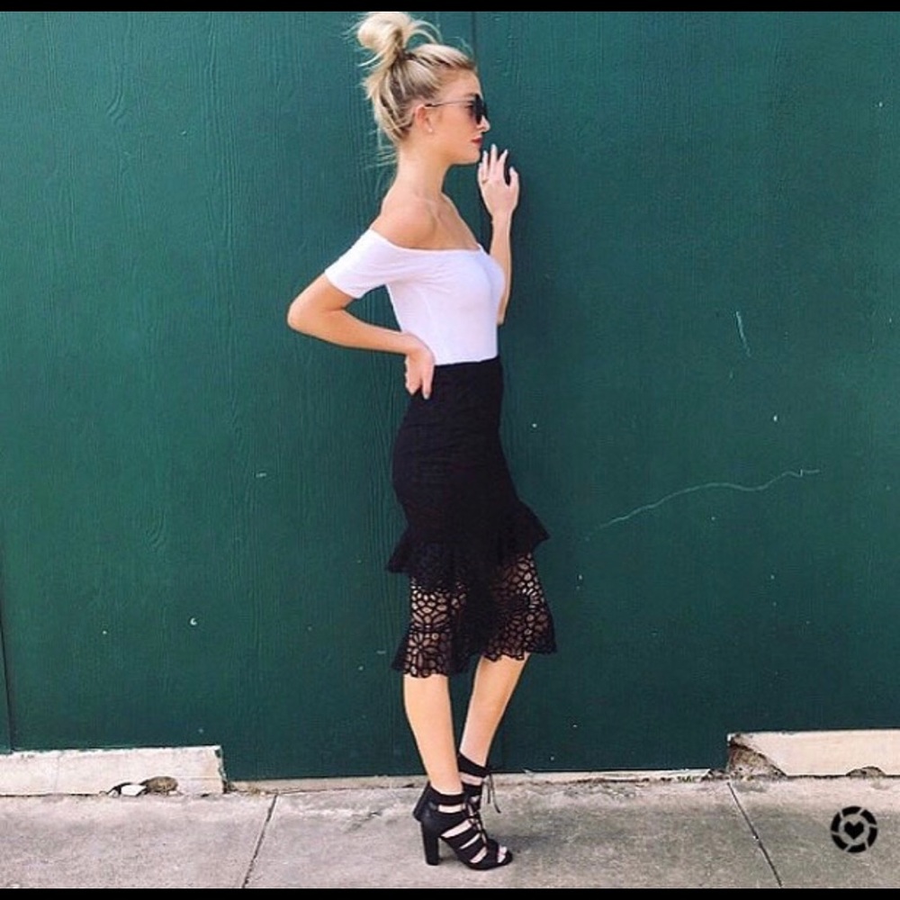 Black macrame lace pencil skirt